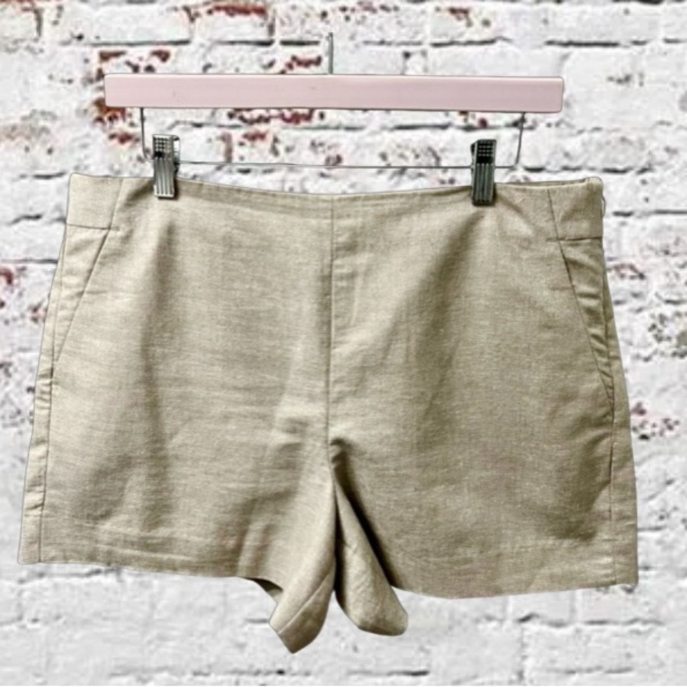 NWT Loft Riviera Gold Shimmer Shorts Size 10